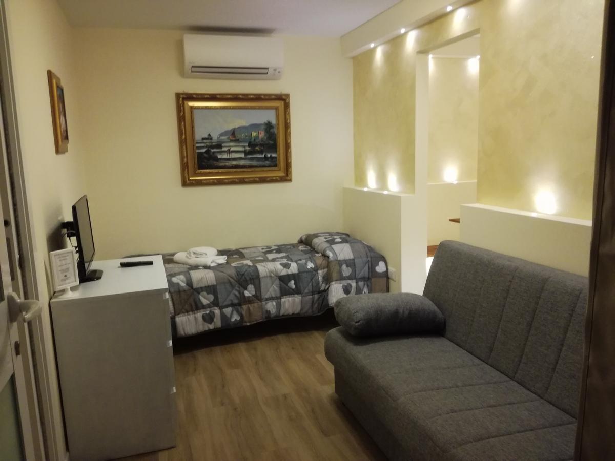 Appartamento Villa Elison ลาซีเซ ภายนอก รูปภาพ